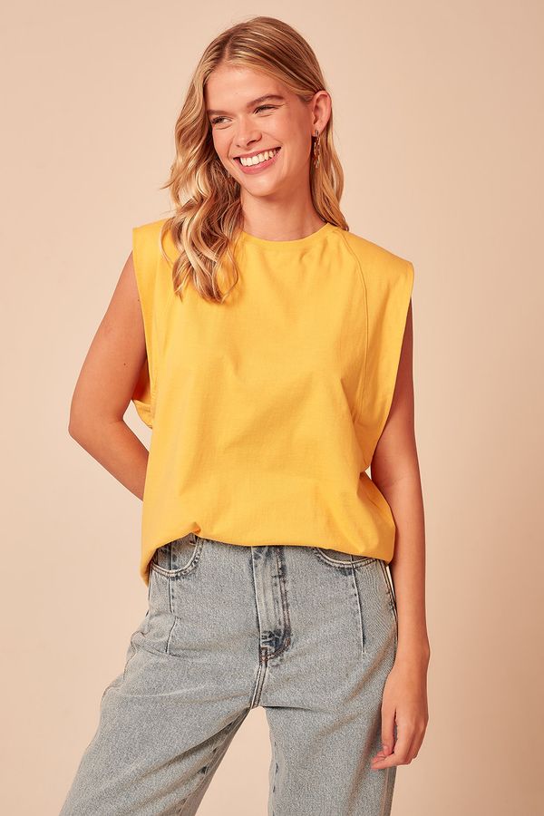Blusa Malha Recorte Ombro - Amarelo