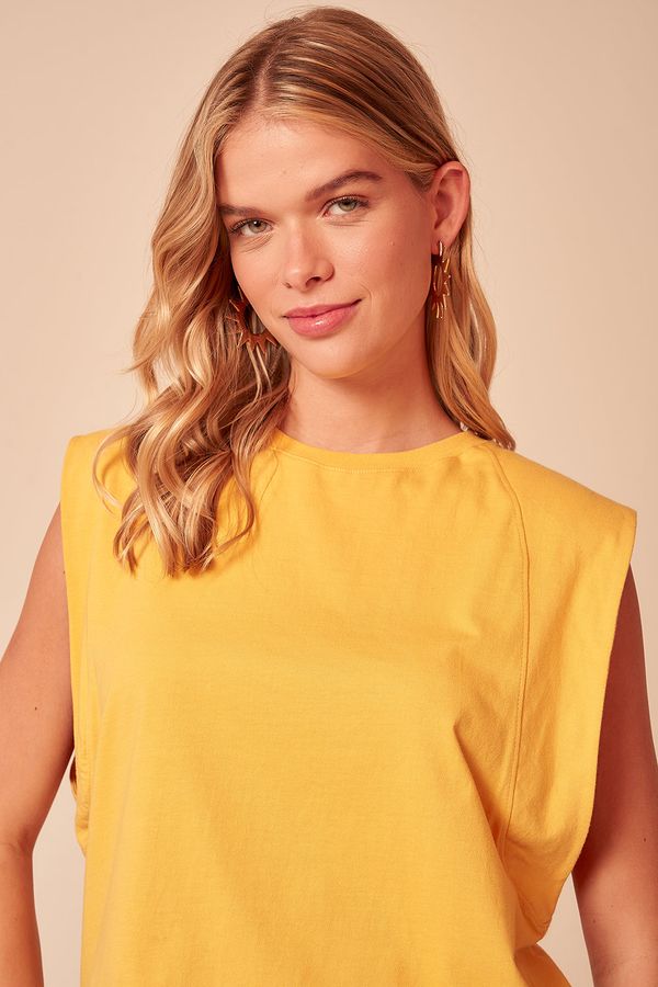 Blusa Malha Recorte Ombro - Amarelo