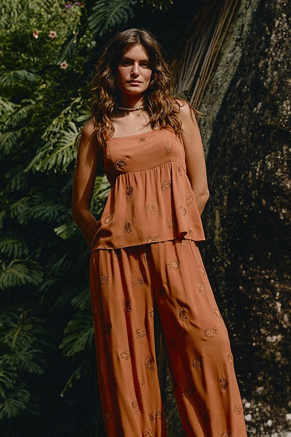 Blusa Bordado Paisley - Ocre