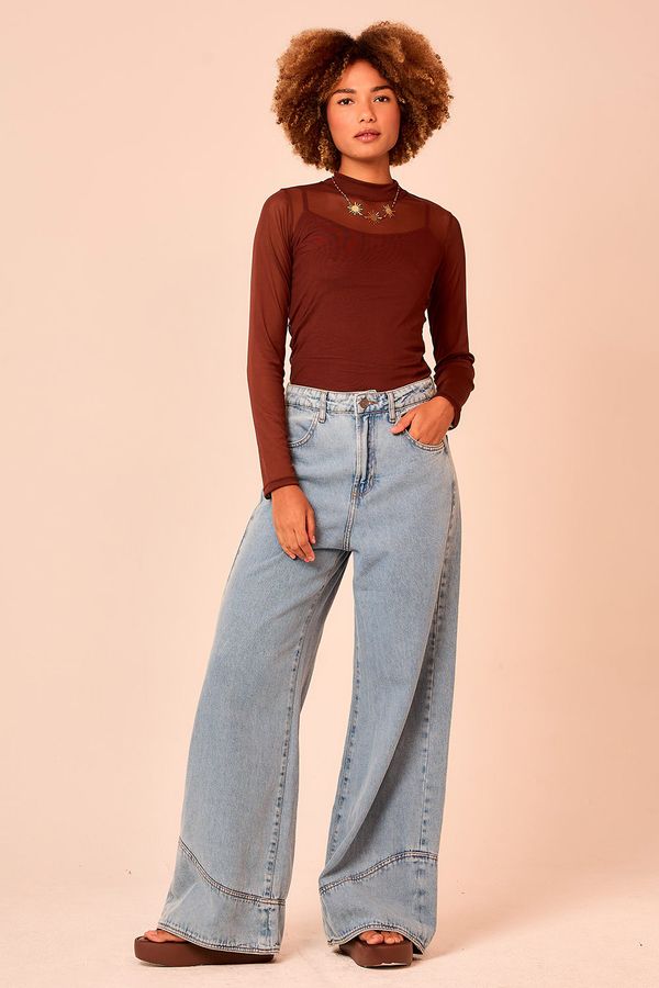 Blusa Tule Gola Alta - Marrom Cacau