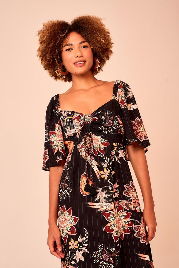 Vestido Cropped Arara Bordada Lurex - Estampado