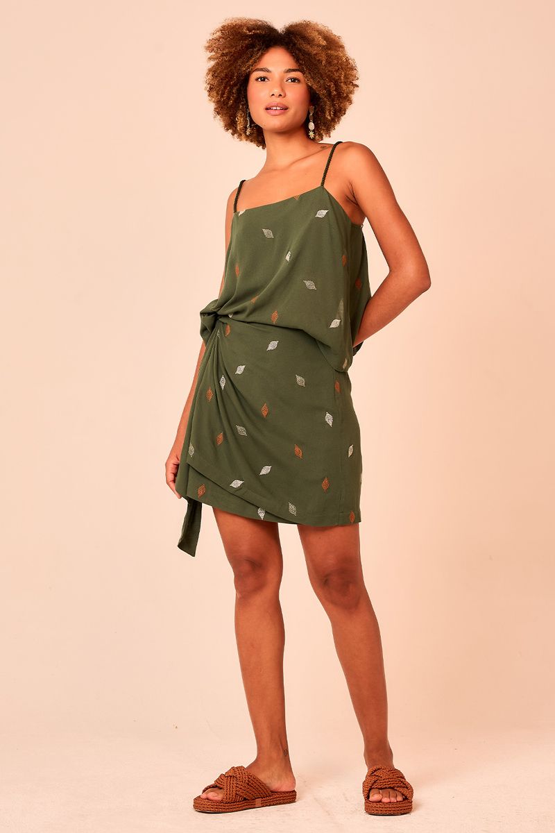 02100037_0175_1-BLUSA-FOLHA-BORDADA