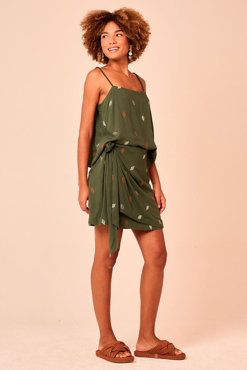 02100037_0175_4-BLUSA-FOLHA-BORDADA