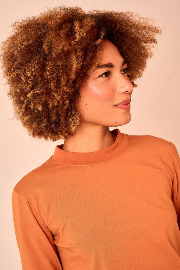 Blusa Manga Longa Basica - Caramelo
